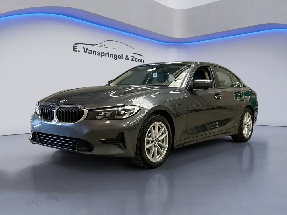 BMW 330 - 0