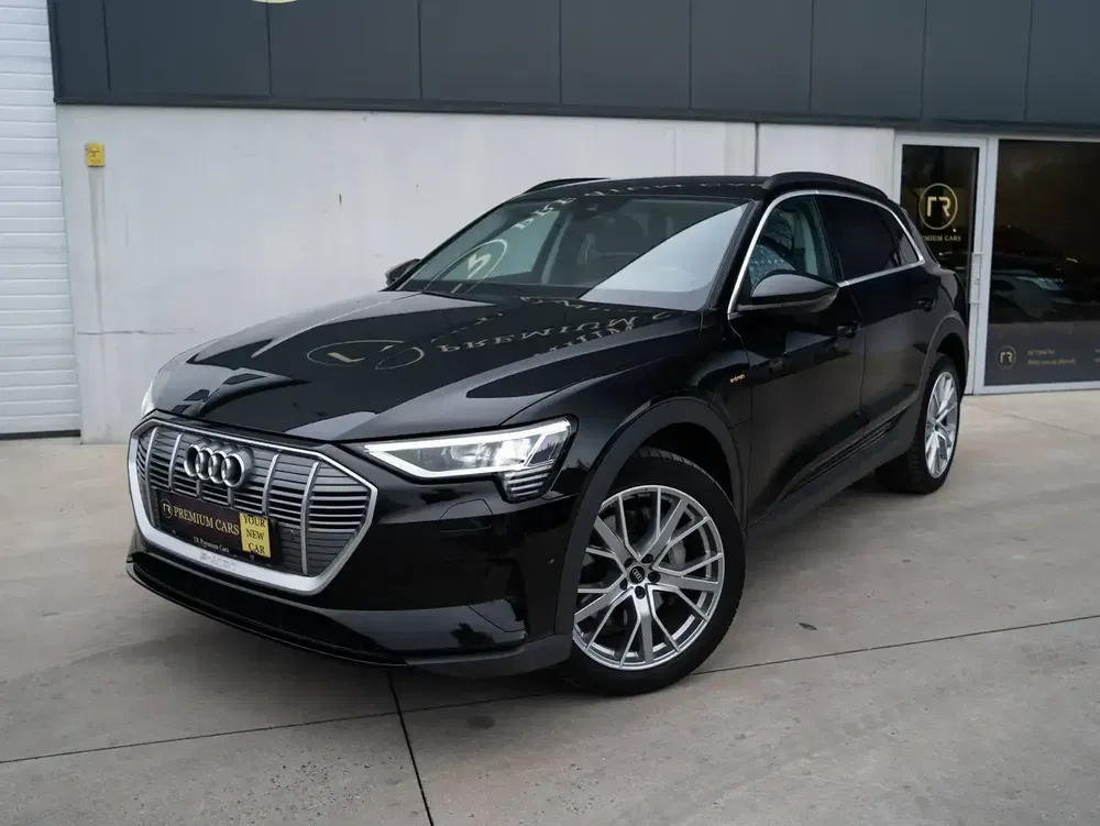Audi e-tron - 0