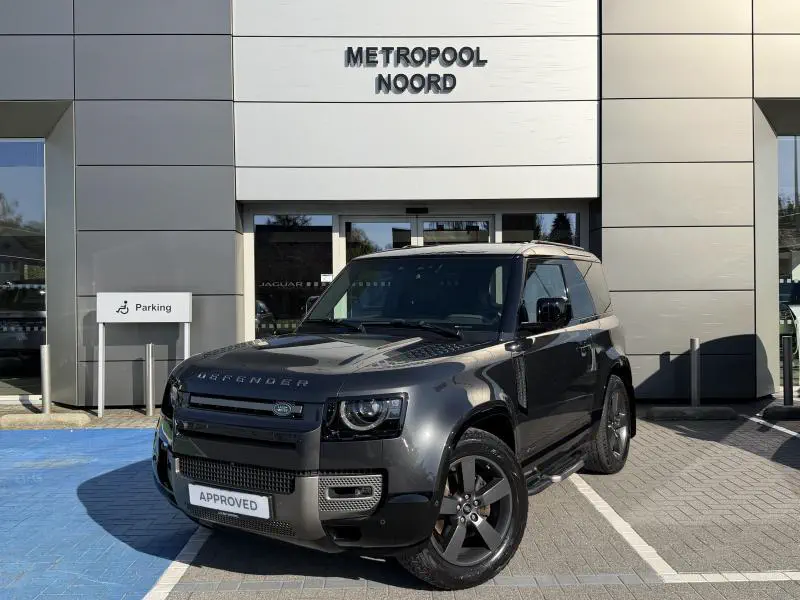 Land Rover Defender - 0