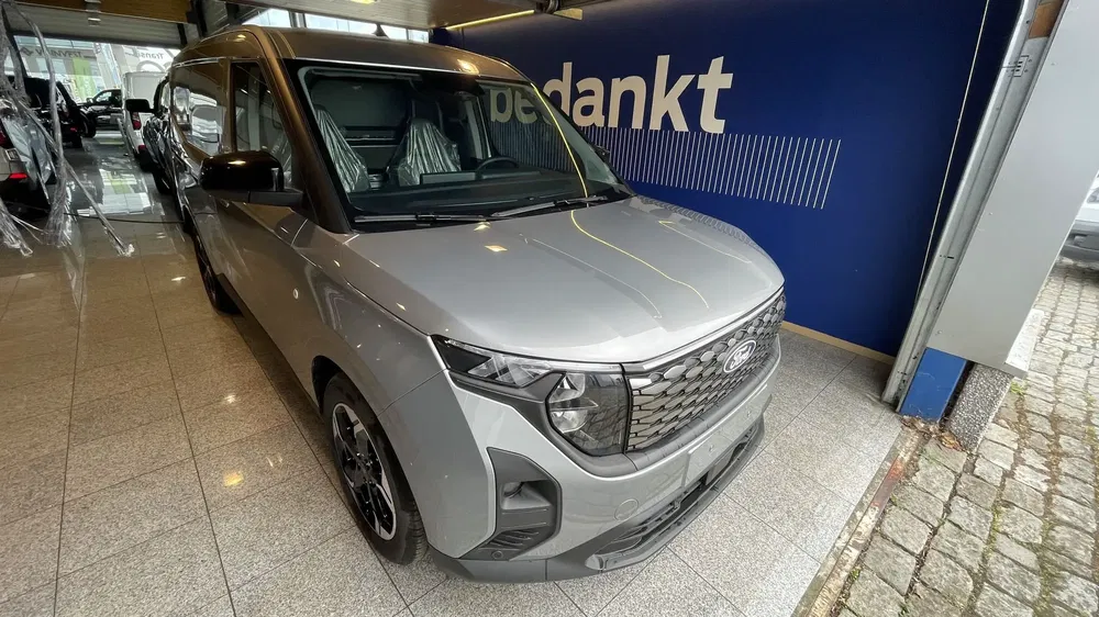 Ford Transit Courier - 0