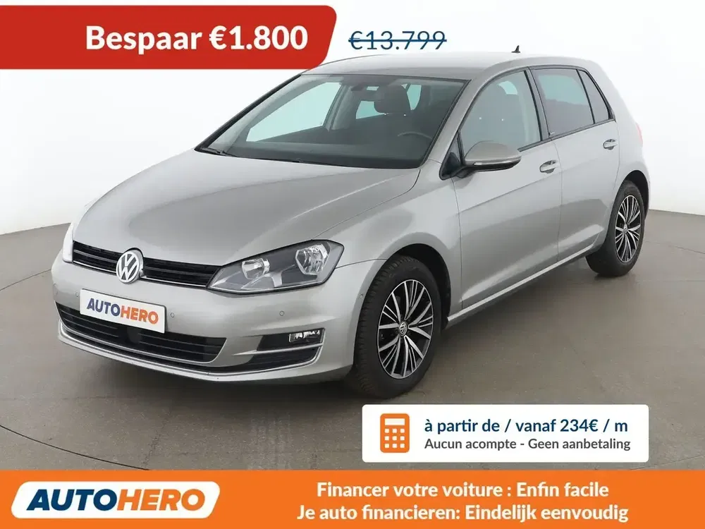 Volkswagen Golf - 0