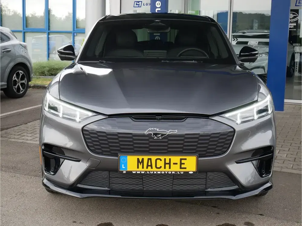 Ford Mustang Mach-E - 0