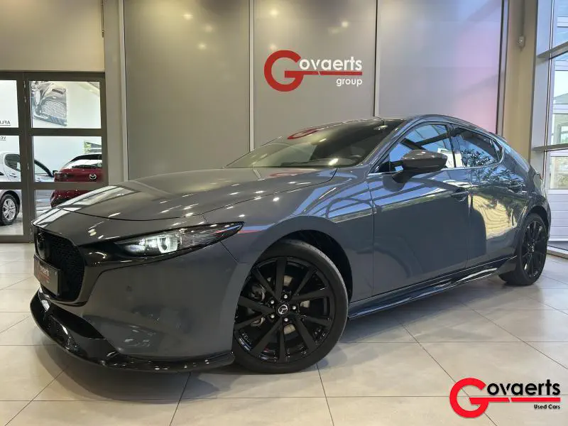 Mazda 3 - 0