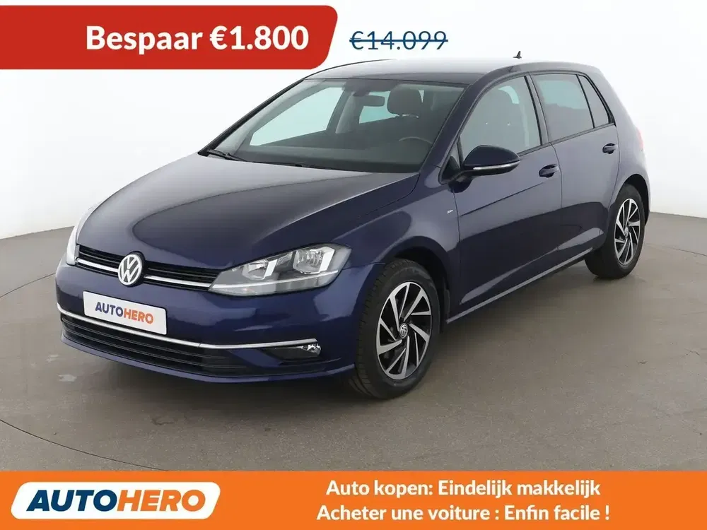 Volkswagen Golf - 0