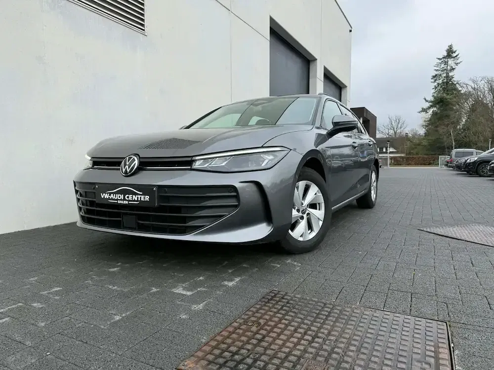 Volkswagen Passat Variant - 0