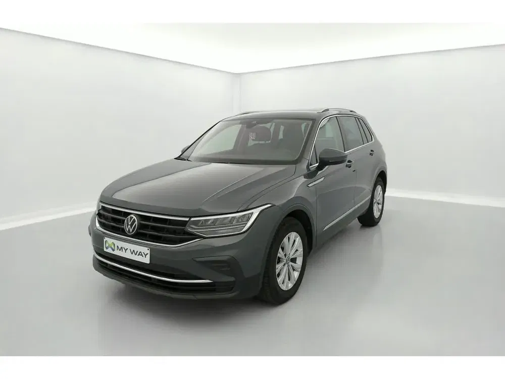 Volkswagen Tiguan - 0