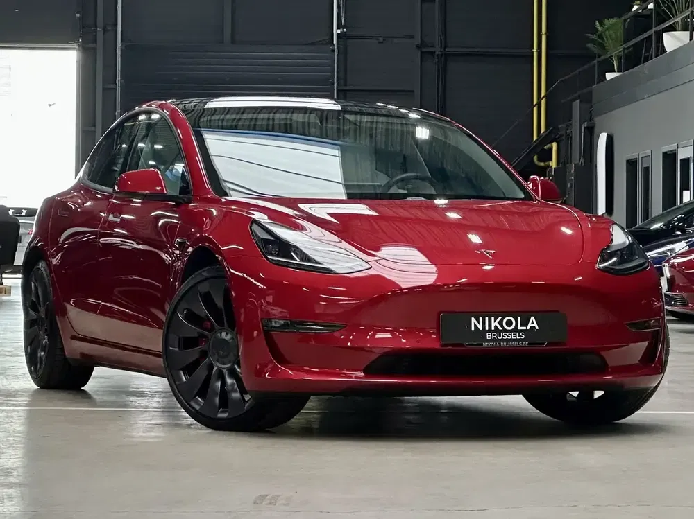 Tesla Model 3 - 0