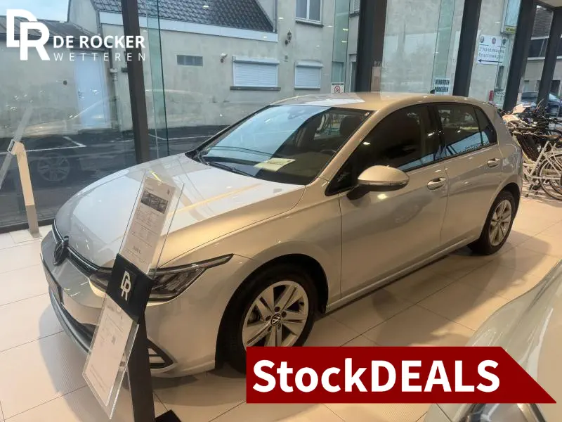 Volkswagen Golf - 0