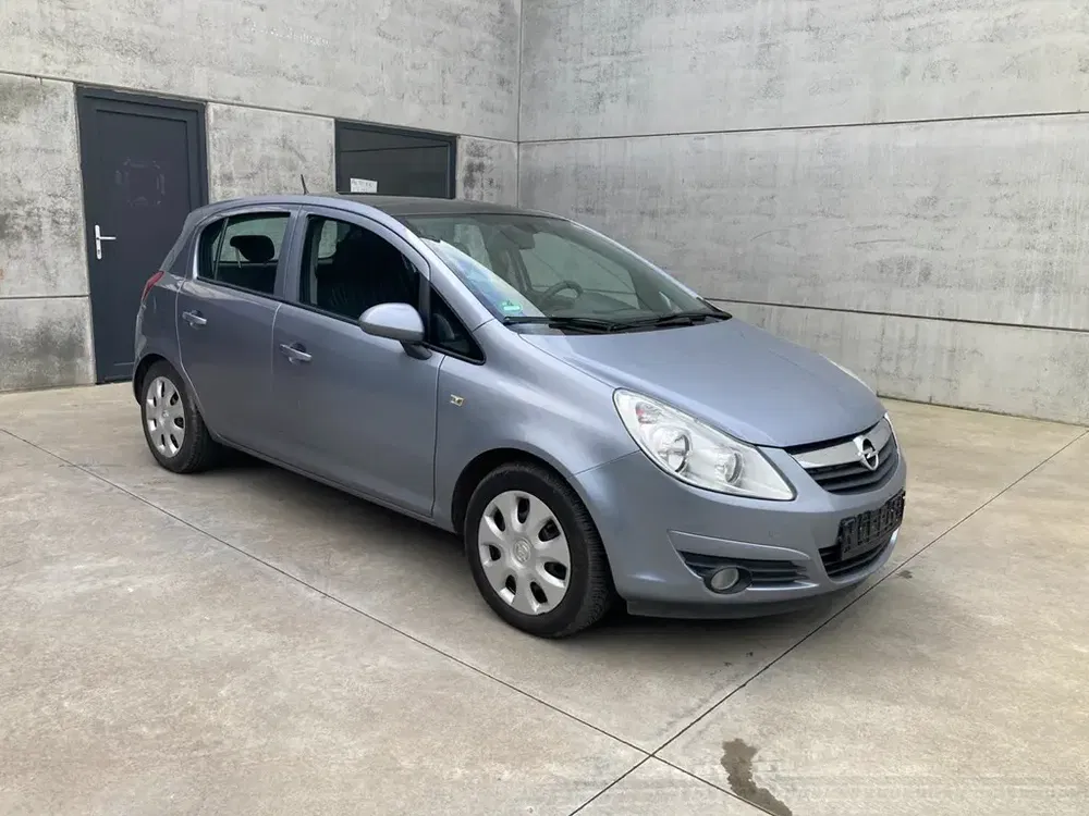 Opel Corsa - 0