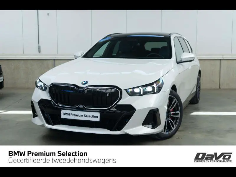 BMW i5 - 0