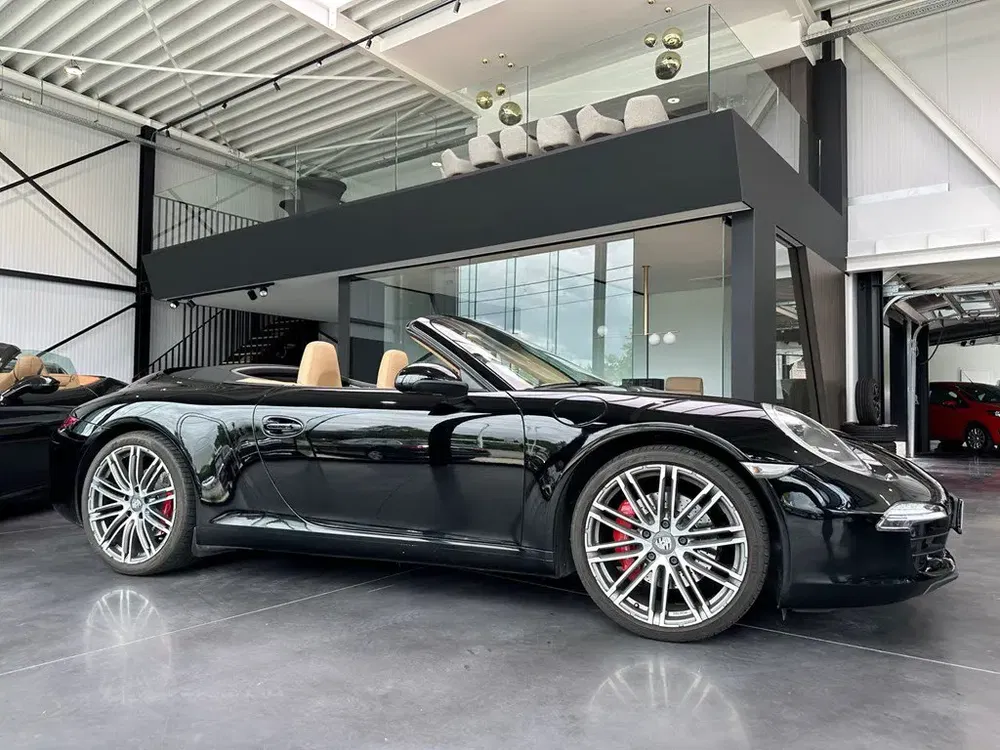Porsche 911 - 0