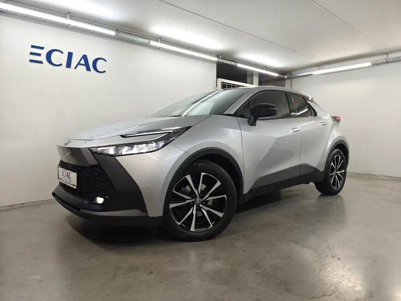 Toyota C-HR - 0