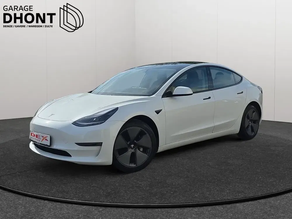 Tesla Model 3 - 0