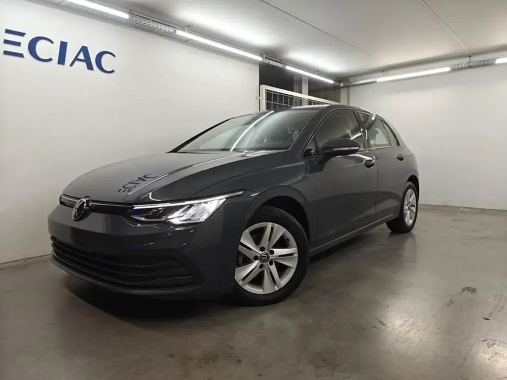 Volkswagen Golf - 0