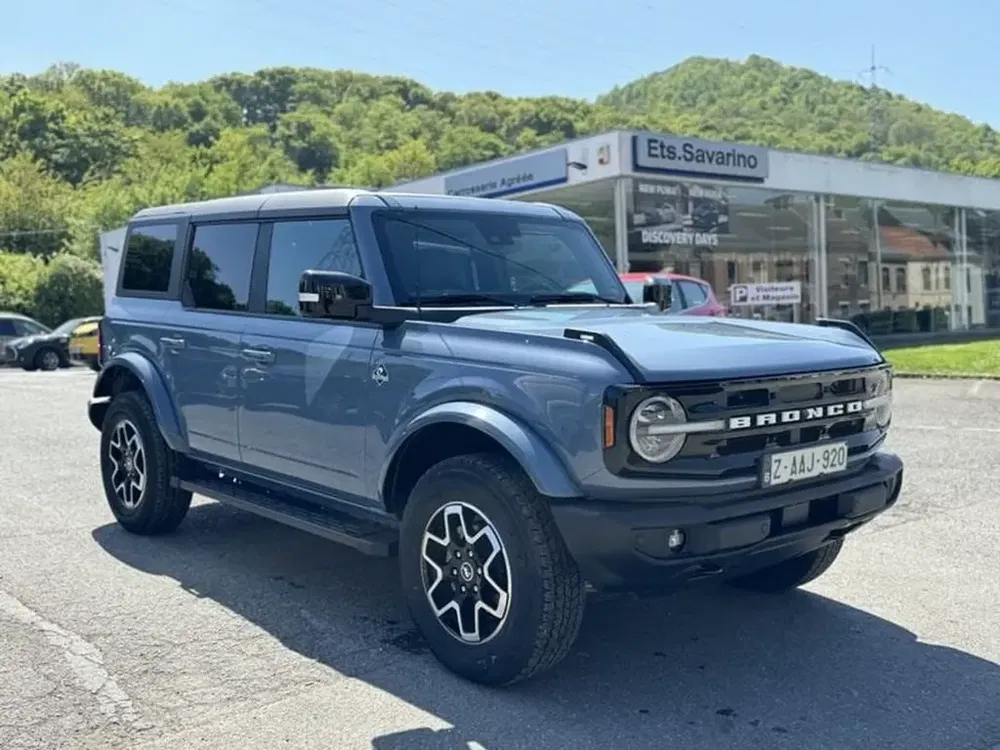 Ford Bronco - 0
