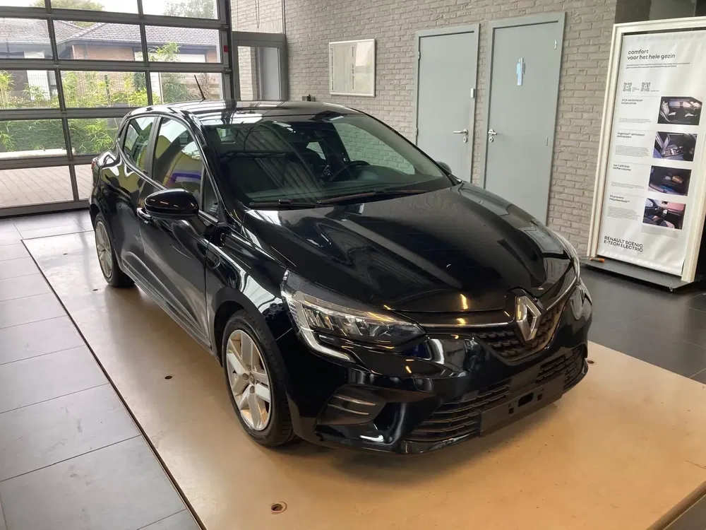 Renault Clio - 0