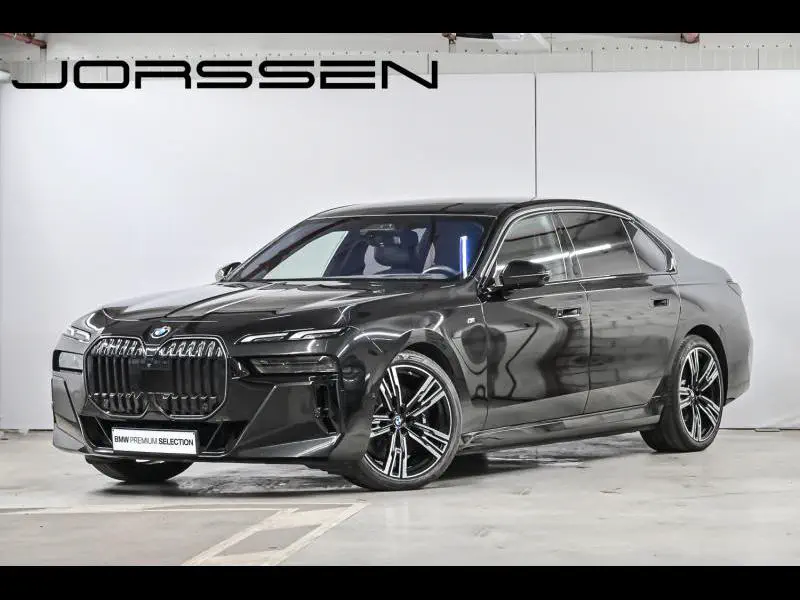 BMW i7 - 0