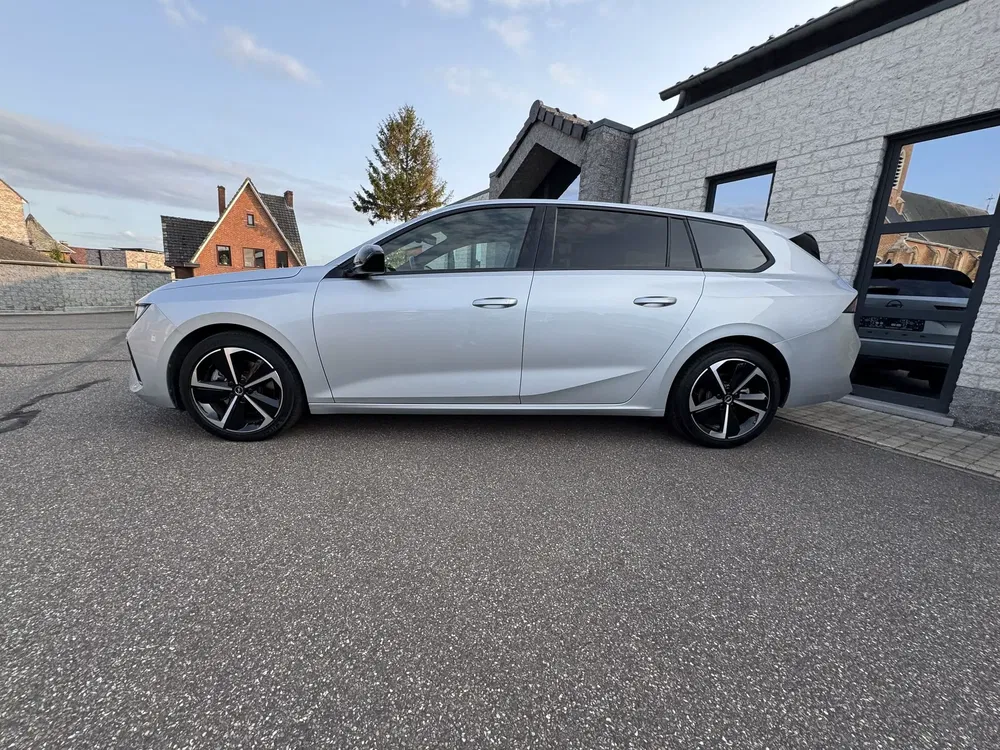Opel Astra - 0