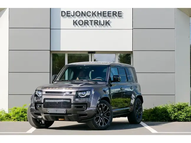 Land Rover Defender - 0