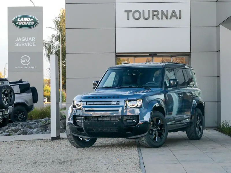 Land Rover Defender - 0