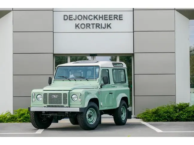 Land Rover Defender - 0