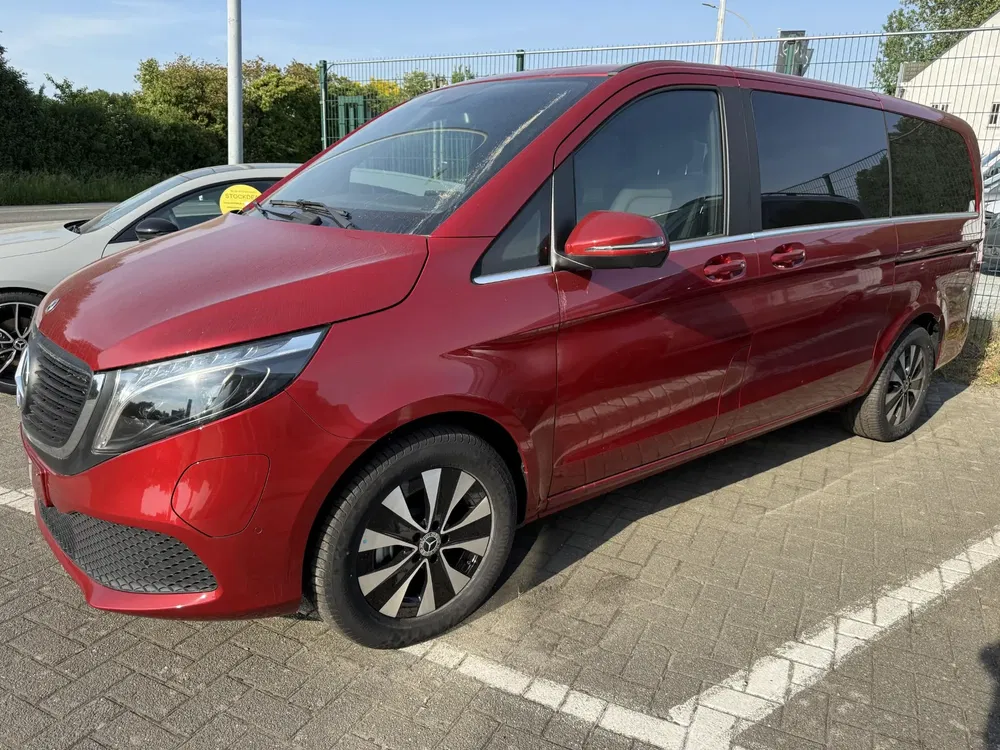 Mercedes EQV 300 - 0