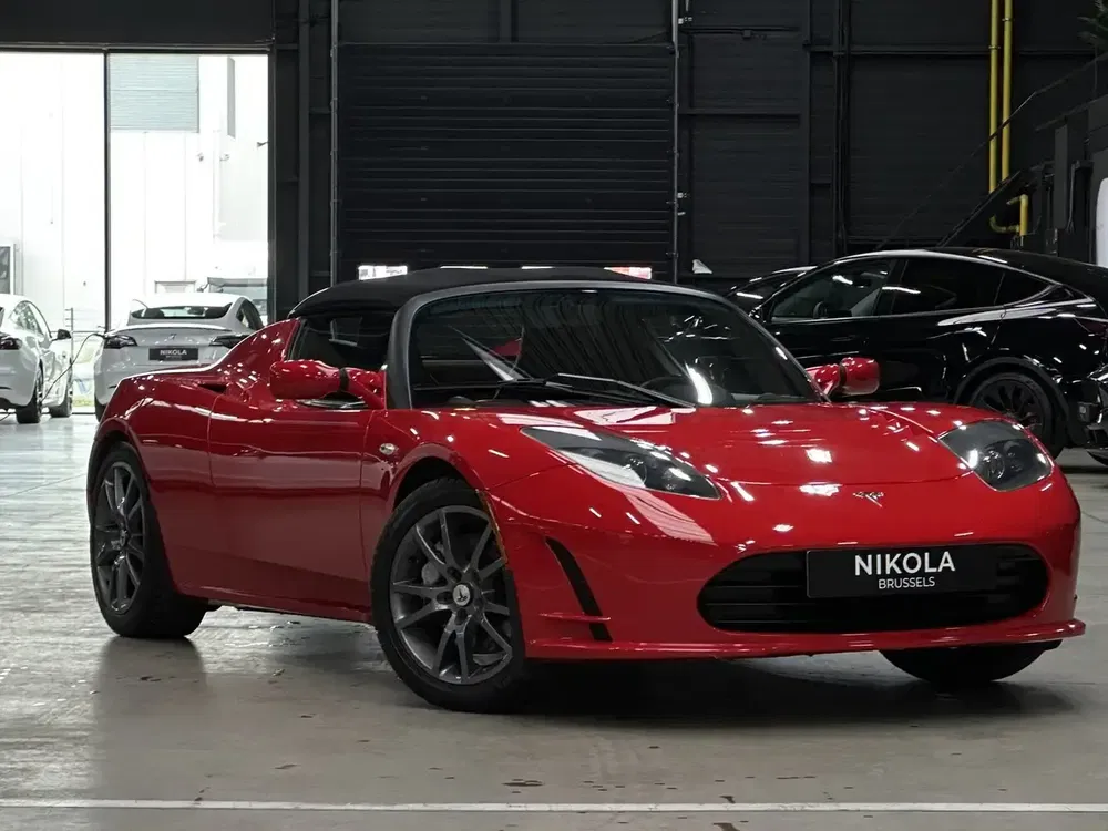 Tesla Roadster - 0