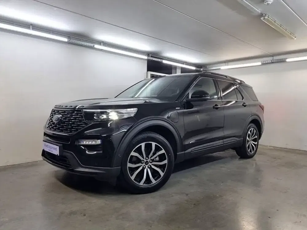 Ford Explorer - 0