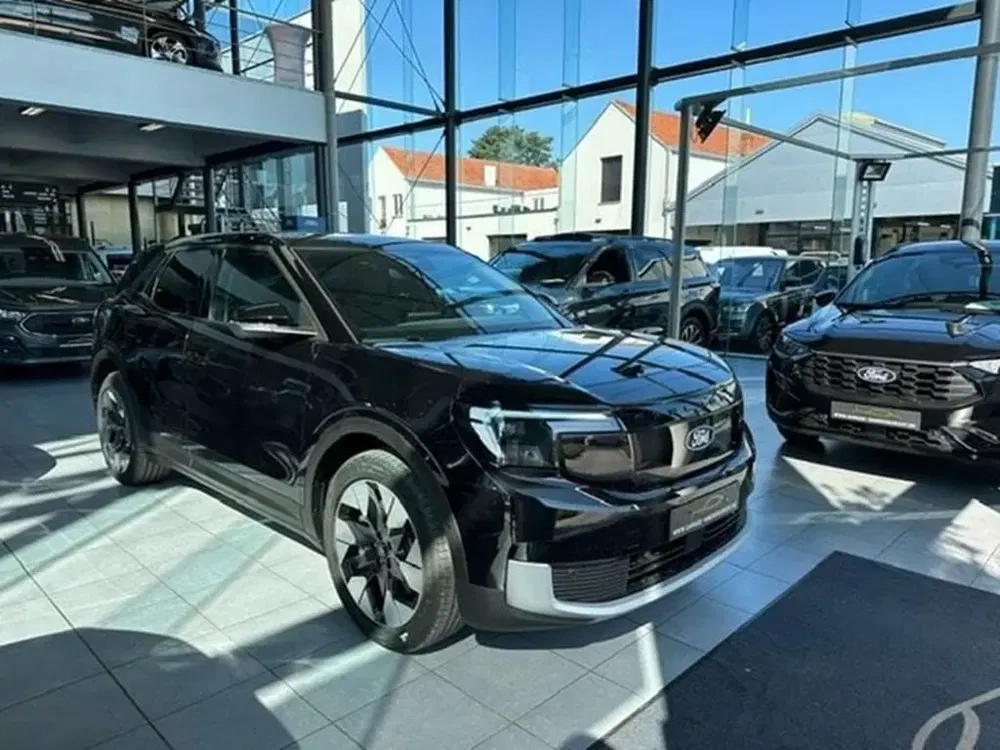 Ford Explorer - 0