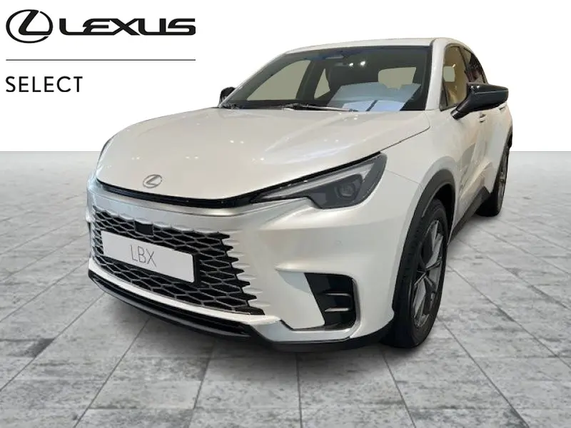 Lexus LBX - 0