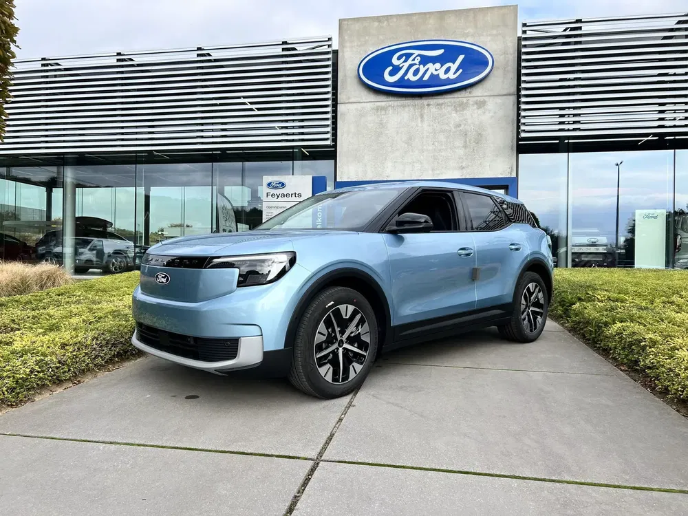 Ford Explorer - 0