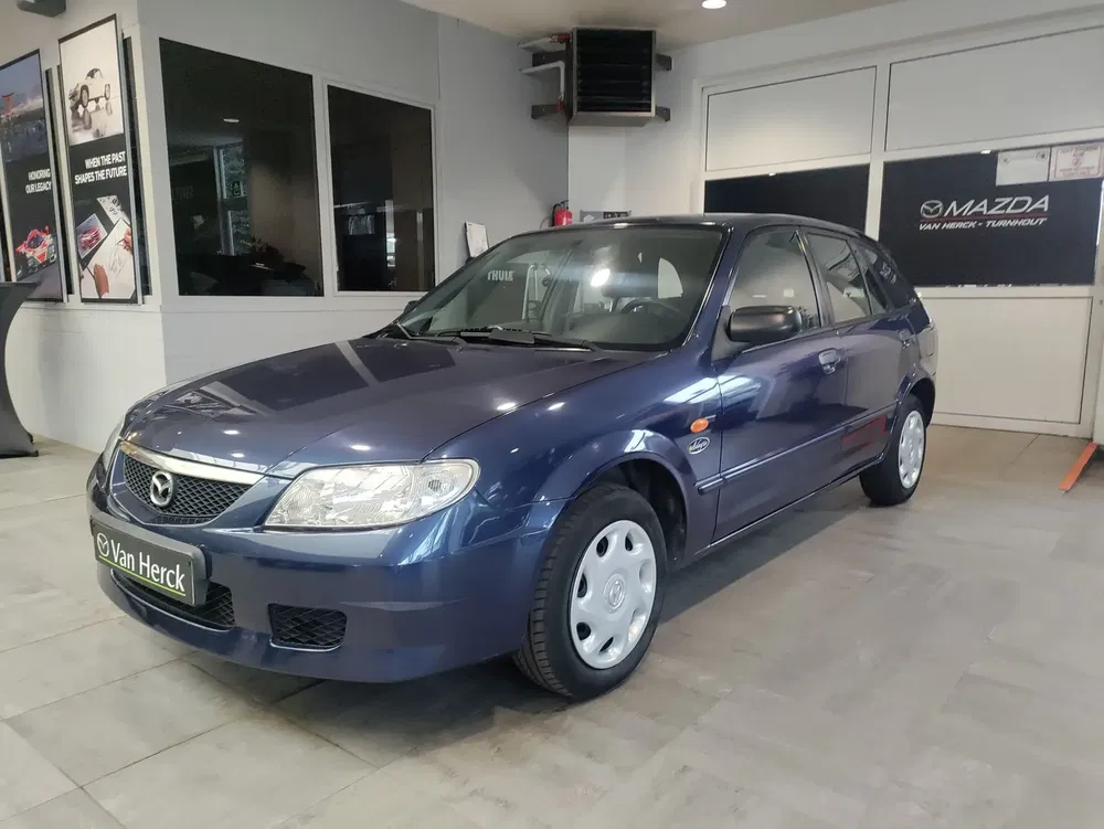 Mazda 323 - 0