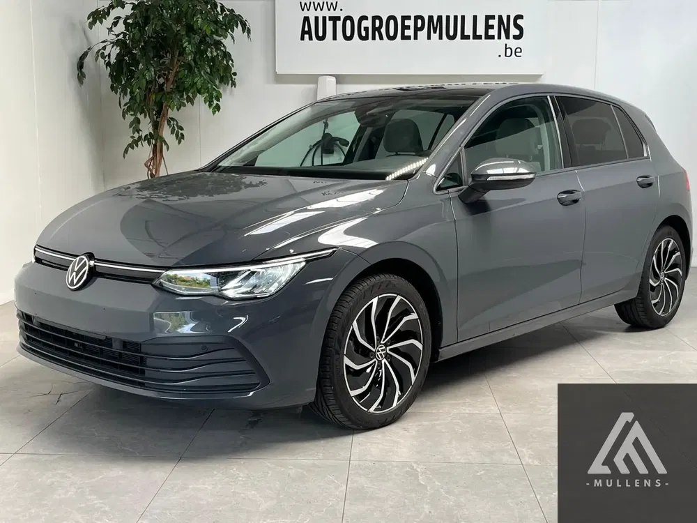 Volkswagen Golf - 0
