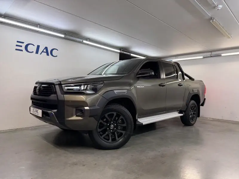 Toyota Hilux - 0