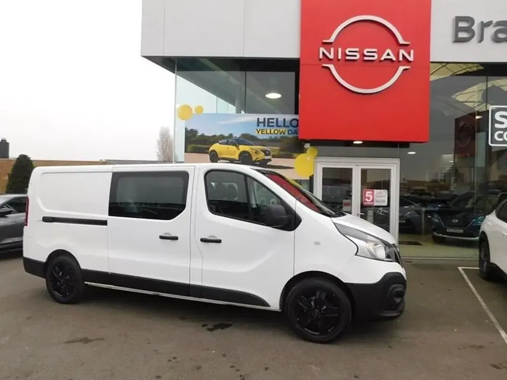 Nissan NV300 - 0