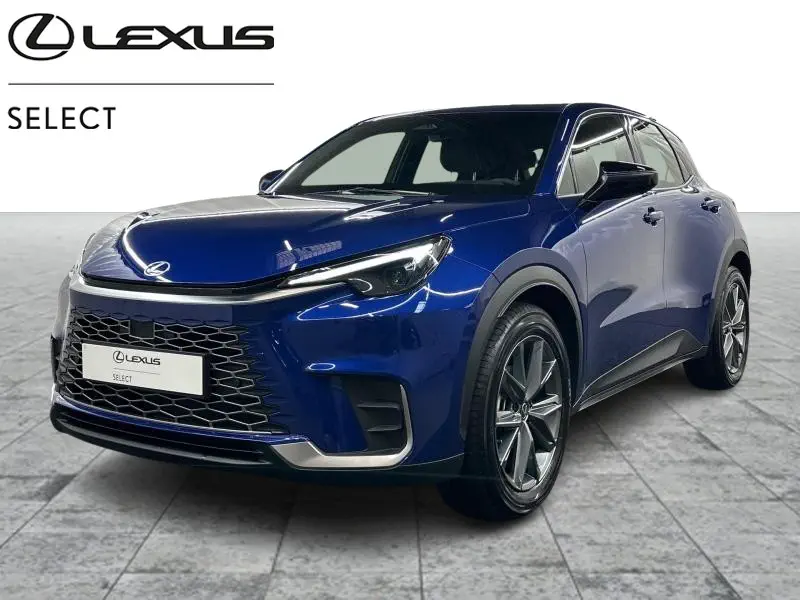 Lexus LBX - 0