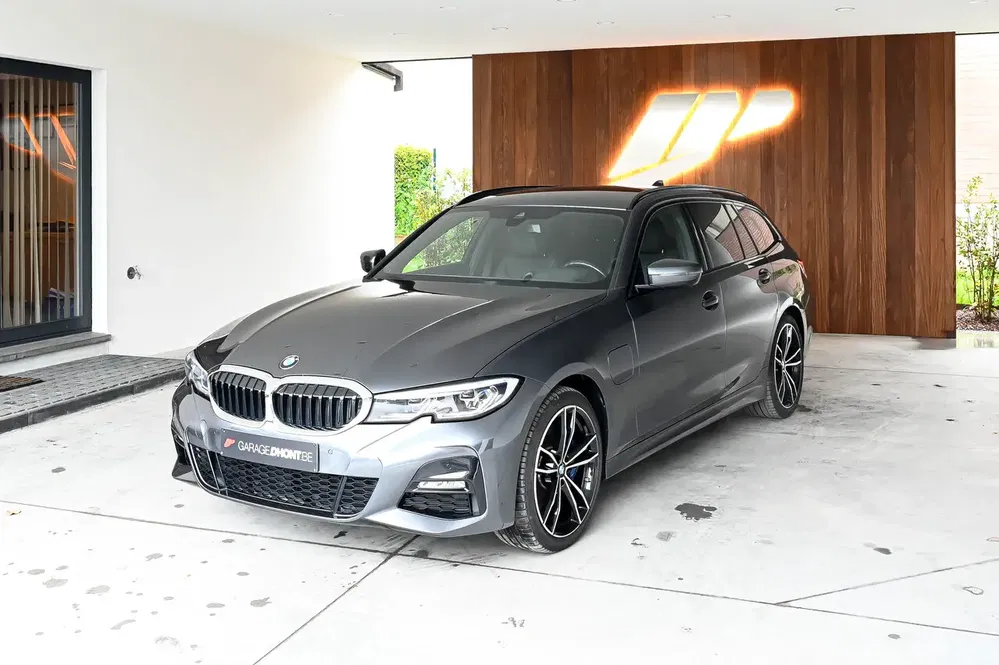 BMW 330 - 0