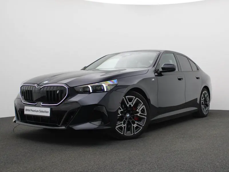 BMW i5 - 0