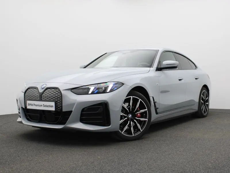 BMW i4 - 0