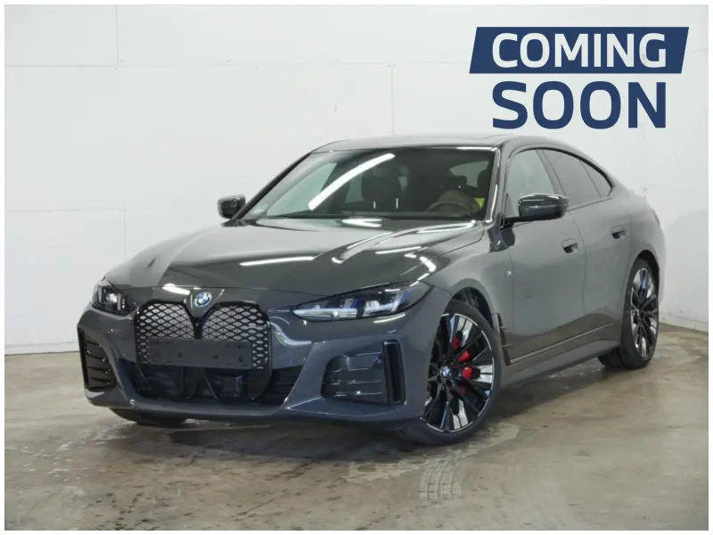 BMW i4 - 0