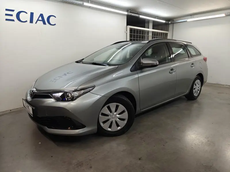 Toyota Auris - 0
