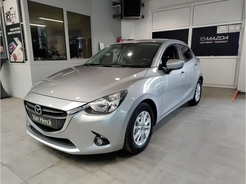 Mazda 2 - 0