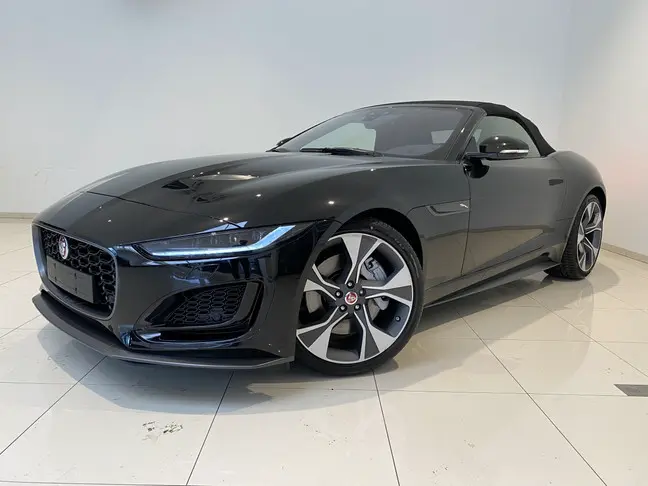 Jaguar F-Type - 0