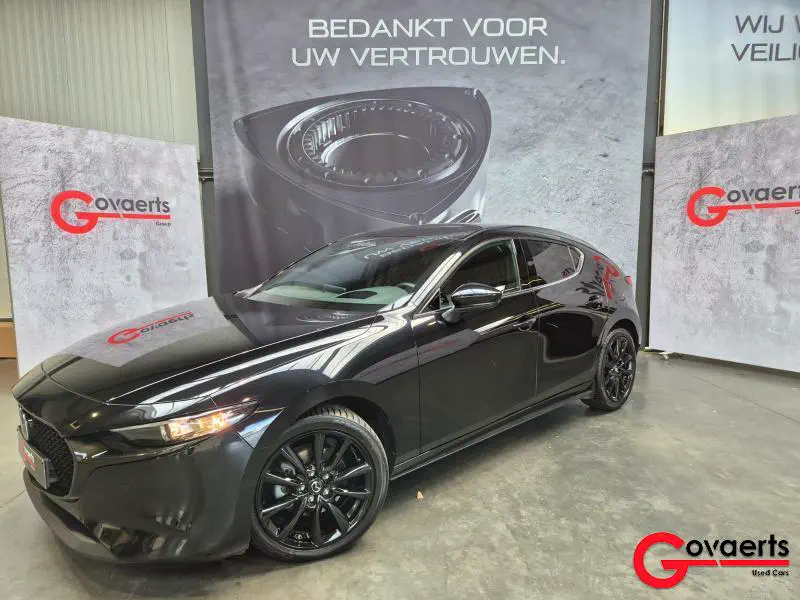 Mazda 3 - 0