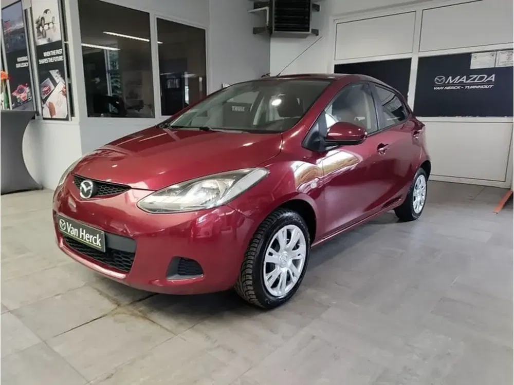 Mazda 2 - 0