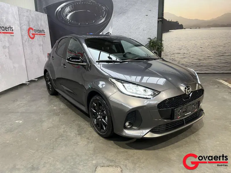Mazda 2 - 0