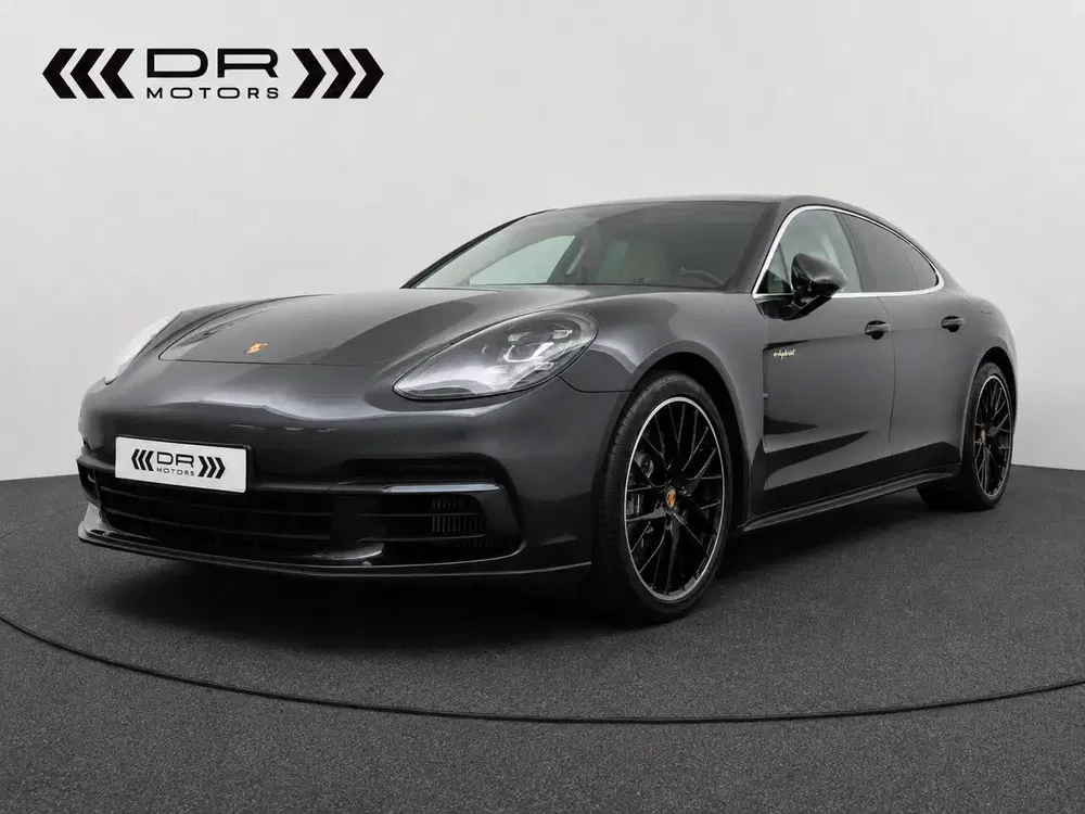 Porsche Panamera - 0