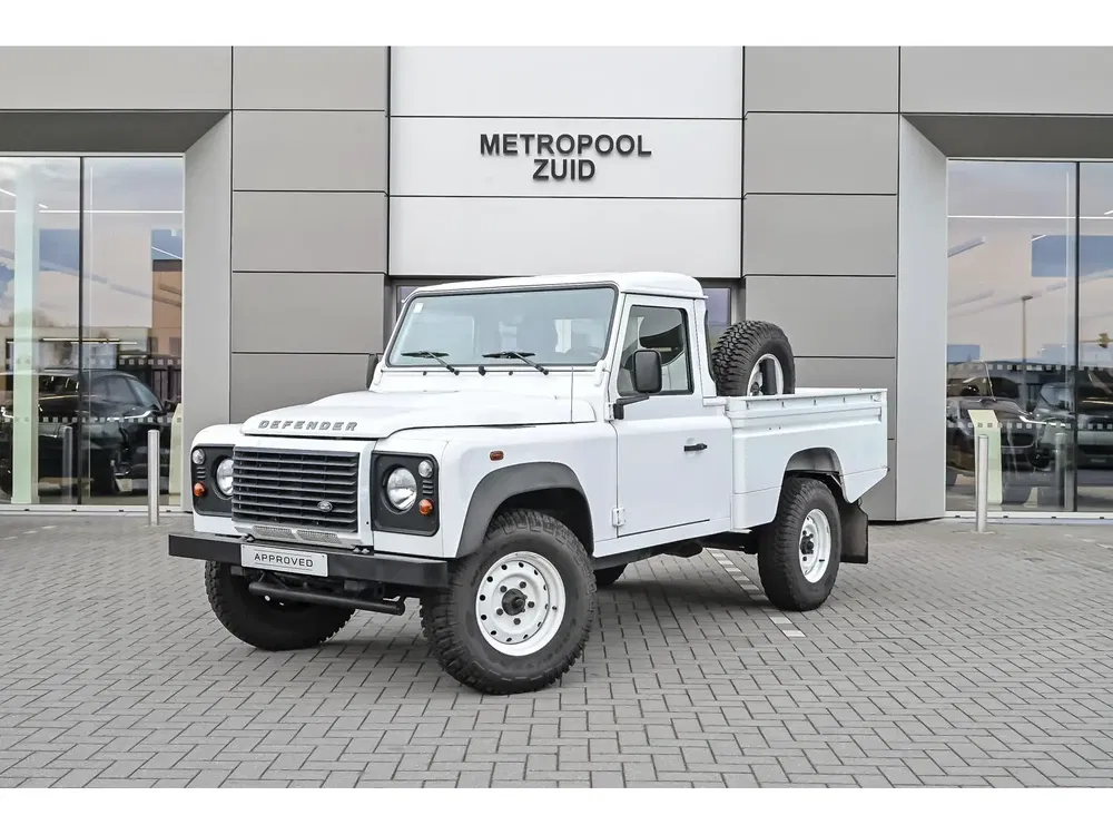 Land Rover Defender - 0
