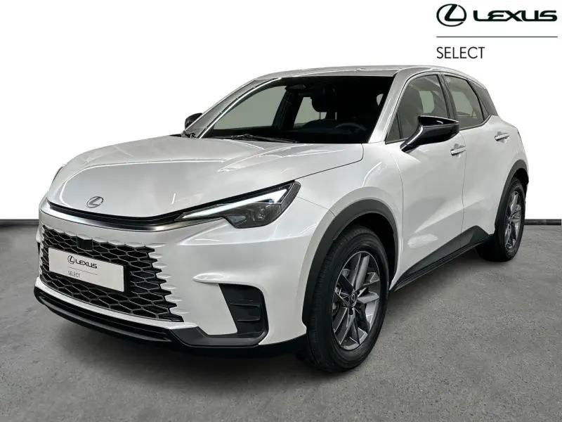 Lexus LBX - 0
