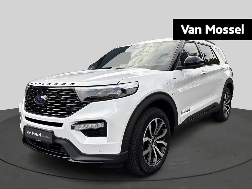 Ford Explorer - 0